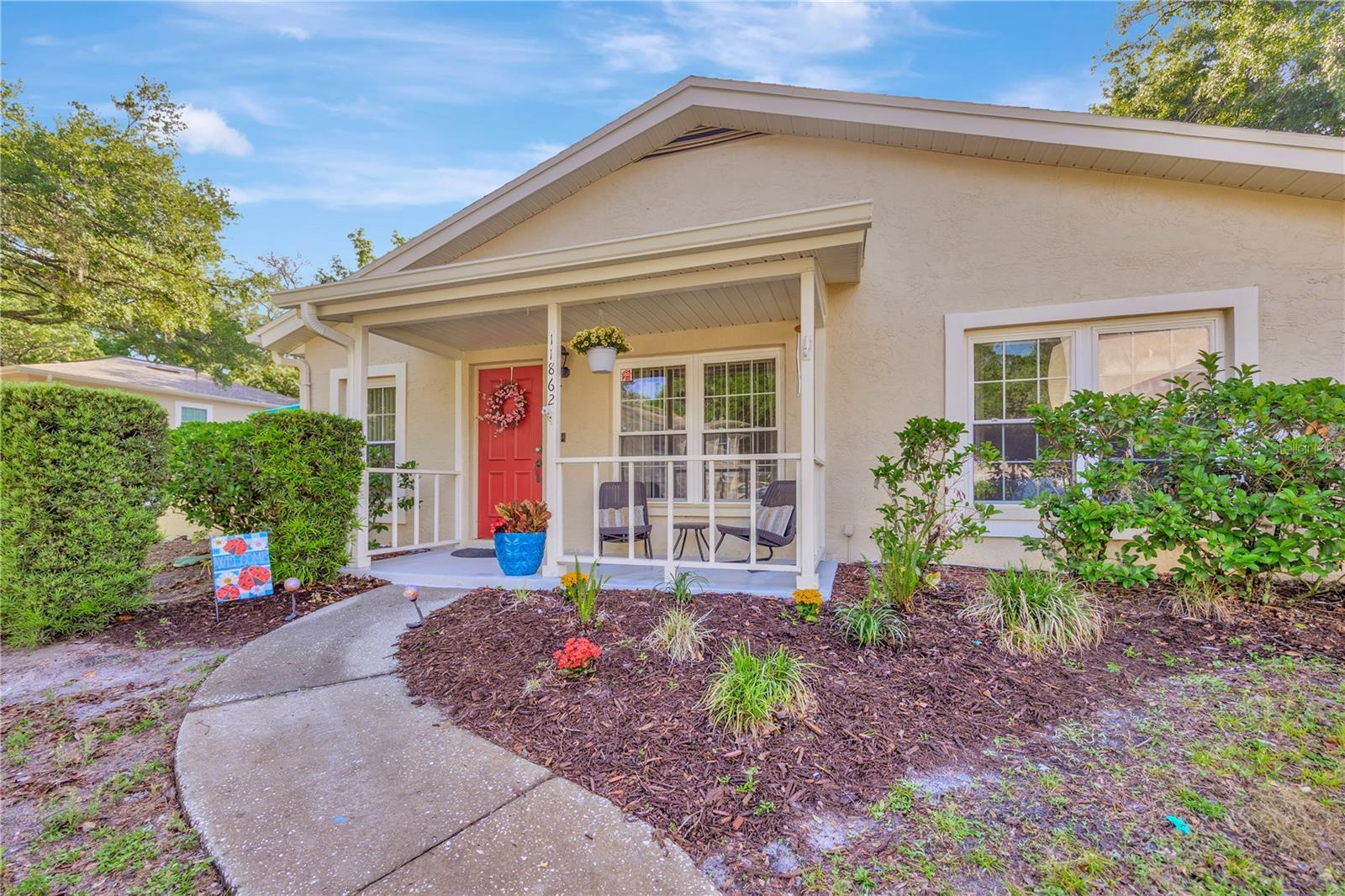 Photo one of 11862 Northtrail Ave Tampa FL 33617 | MLS T3513412