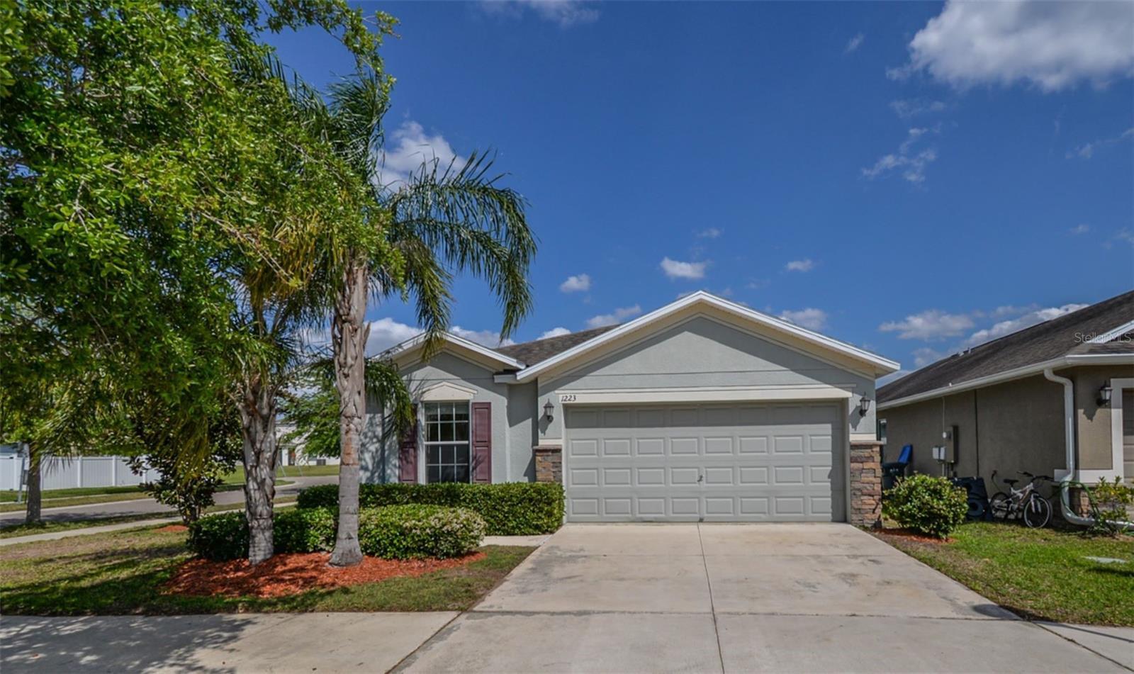 Photo one of 1223 Trailwater St Ruskin FL 33570 | MLS T3514035