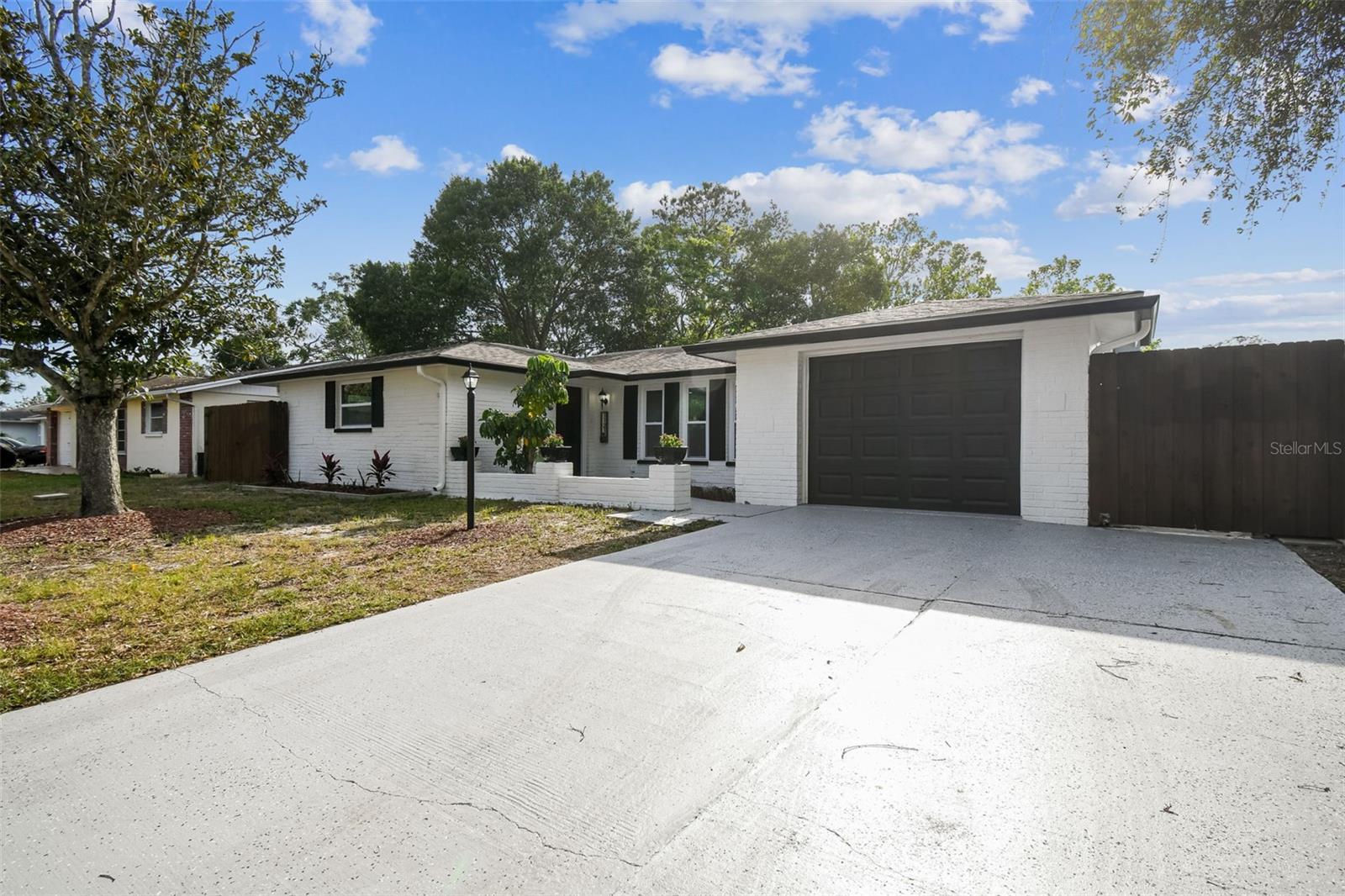 Photo one of 11211 Meadow Dr Port Richey FL 34668 | MLS T3514734