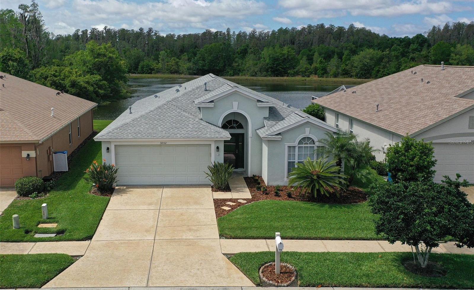 Photo one of 31052 Wrencrest Dr Wesley Chapel FL 33543 | MLS T3514782