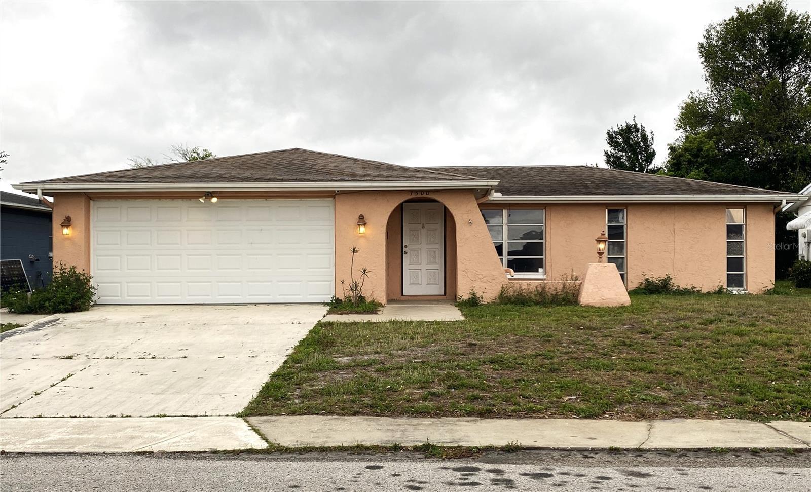 Photo one of 7500 San Carlos Dr Port Richey FL 34668 | MLS T3515150