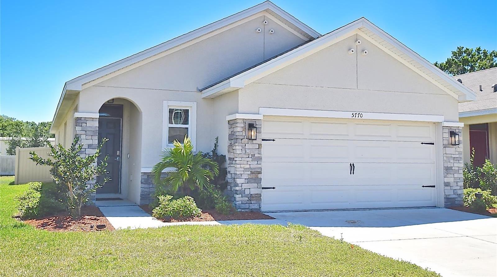 Photo one of 5770 Cape Primrose Dr Sarasota FL 34232 | MLS T3515281