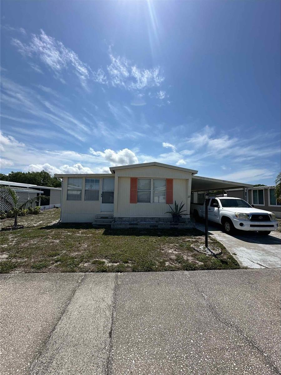 Photo one of 1710 7Th Sw St # 28 Ruskin FL 33570 | MLS T3515430
