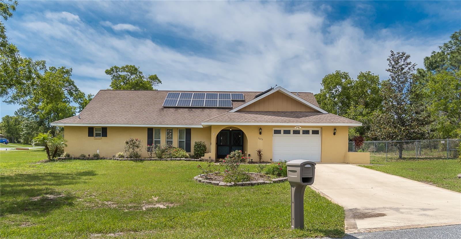 Photo one of 3079 Pintado Ave Spring Hill FL 34609 | MLS T3515909