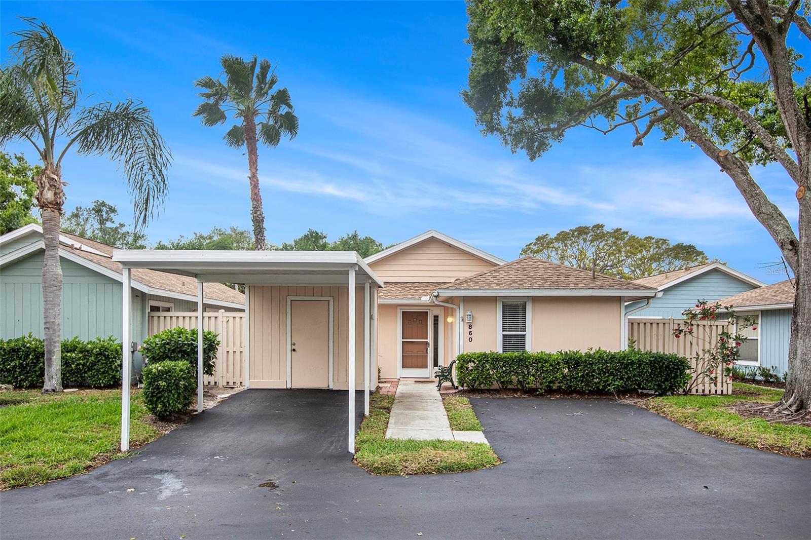 Photo one of 860 Chatham Dr # 860 Venice FL 34285 | MLS T3517715
