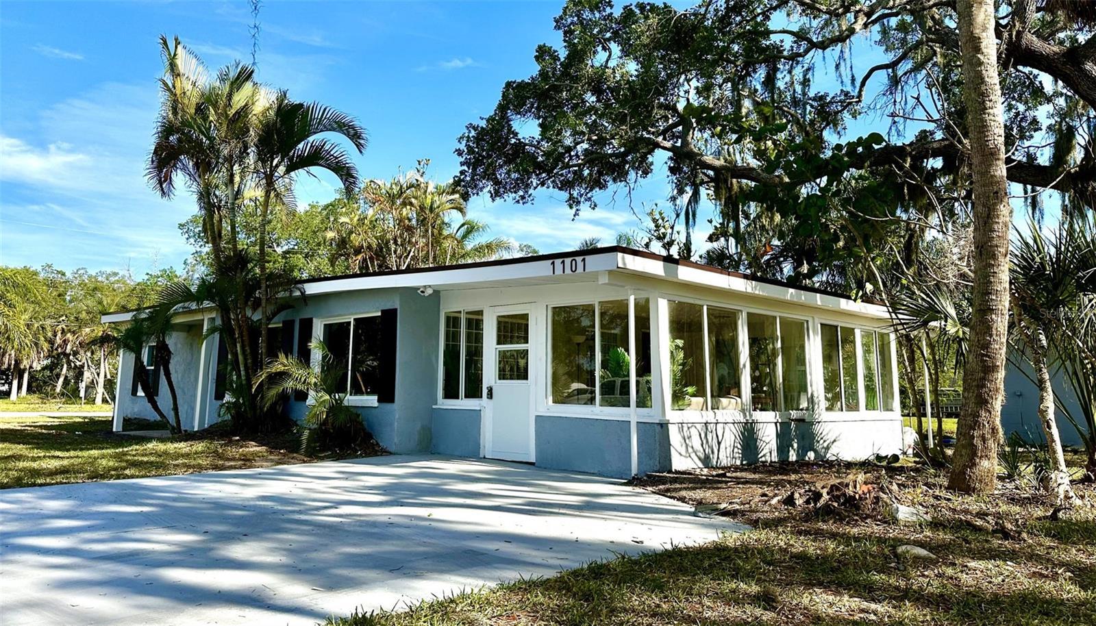 Photo one of 1101 Canal St Ruskin FL 33570 | MLS T3518202