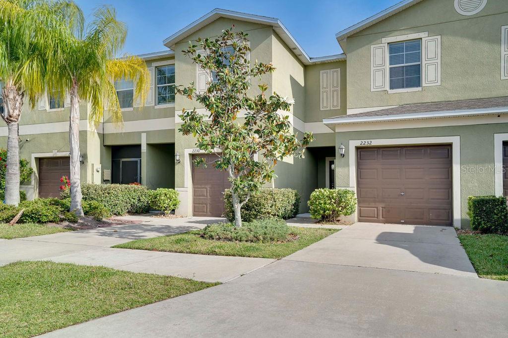 Photo one of 2232 Golden Falcon Dr Ruskin FL 33570 | MLS T3518356