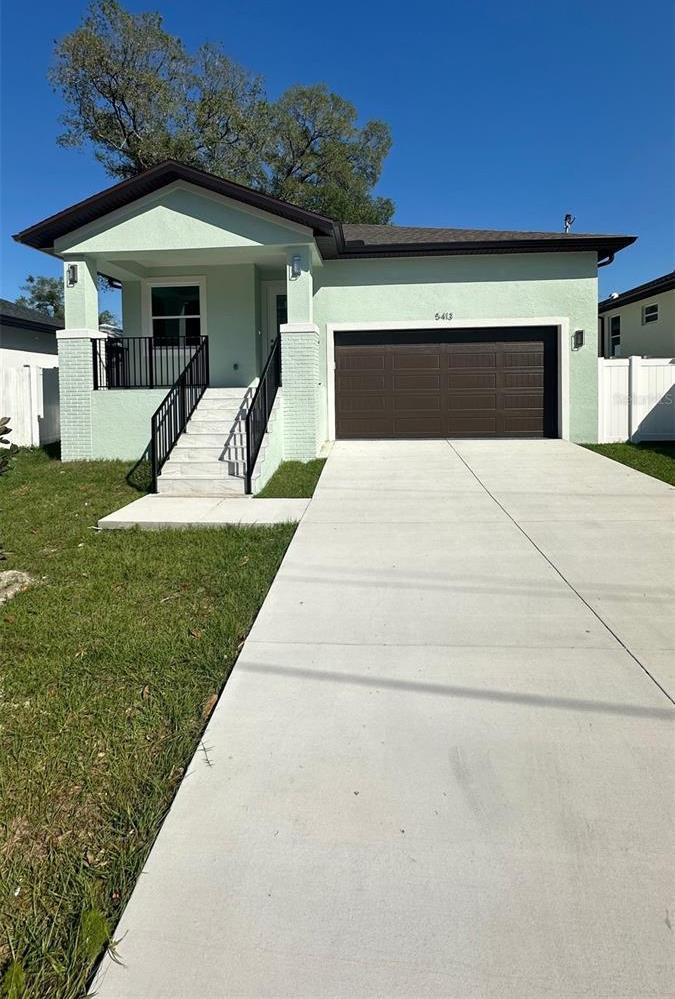 Photo one of 5413 N Forest Hills Dr Tampa FL 33603 | MLS T3519014