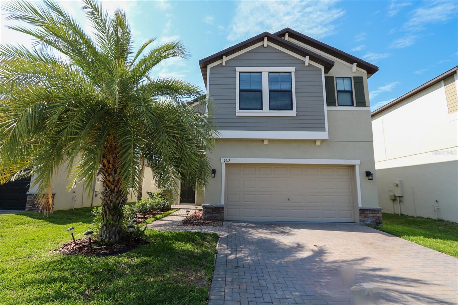 Photo one of 9917 Ivory Dr Ruskin FL 33573 | MLS T3519543