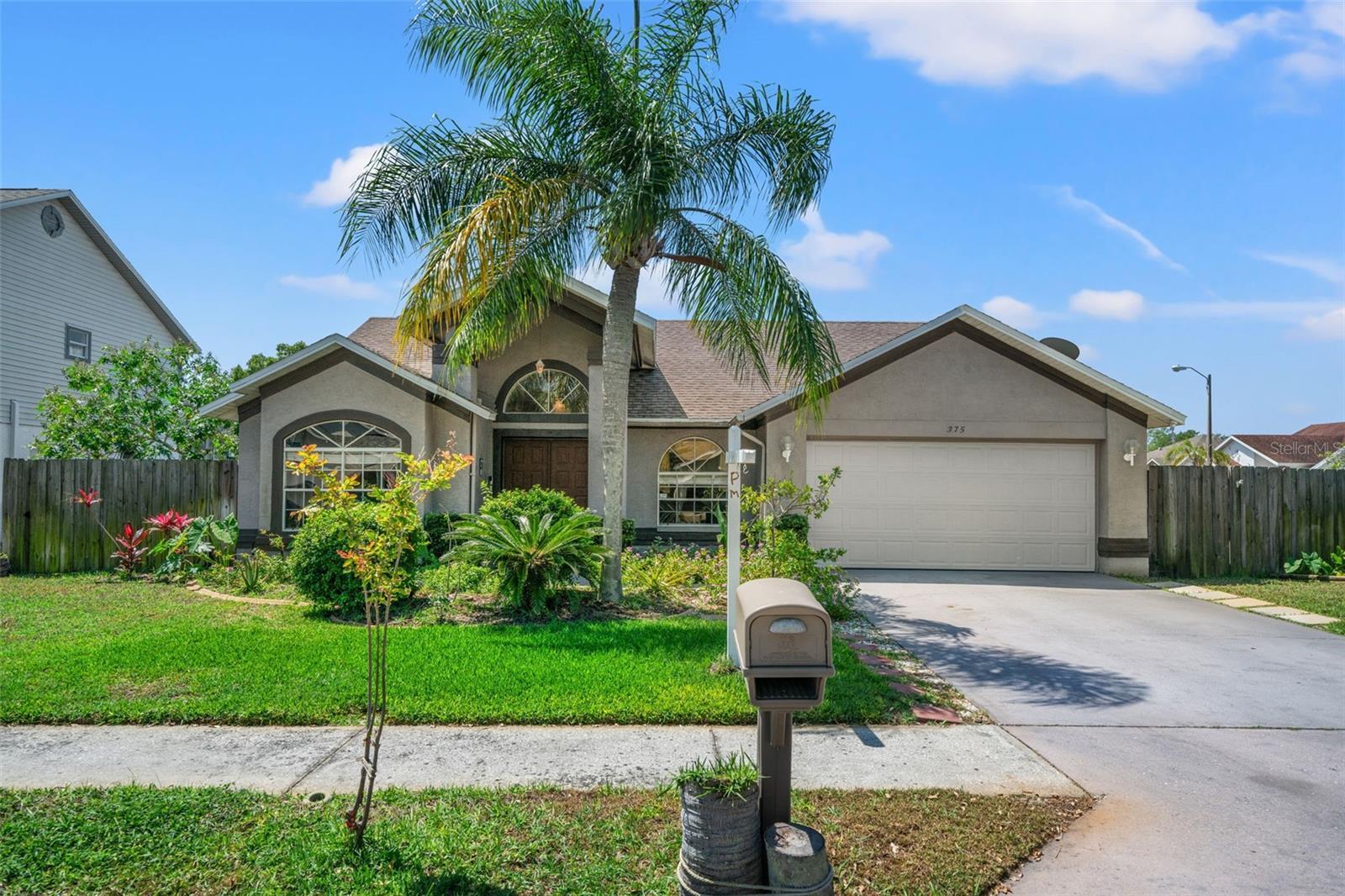 Photo one of 375 Wood Ibis Ave Tarpon Springs FL 34689 | MLS T3519909