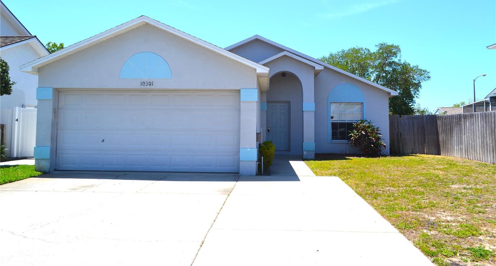Photo one of 10301 Midstate Ave Port Richey FL 34668 | MLS T3520487