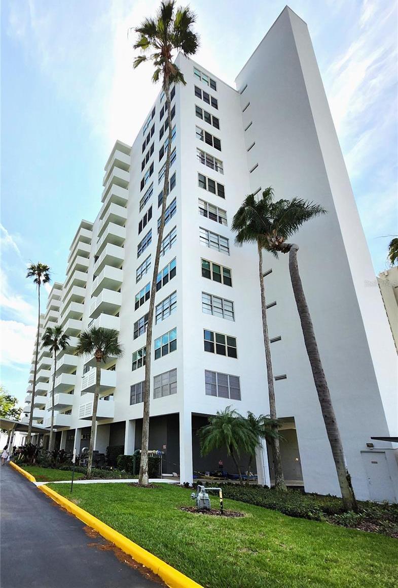 Photo one of 2401 Bayshore Blvd # 1205 Tampa FL 33629 | MLS T3520561