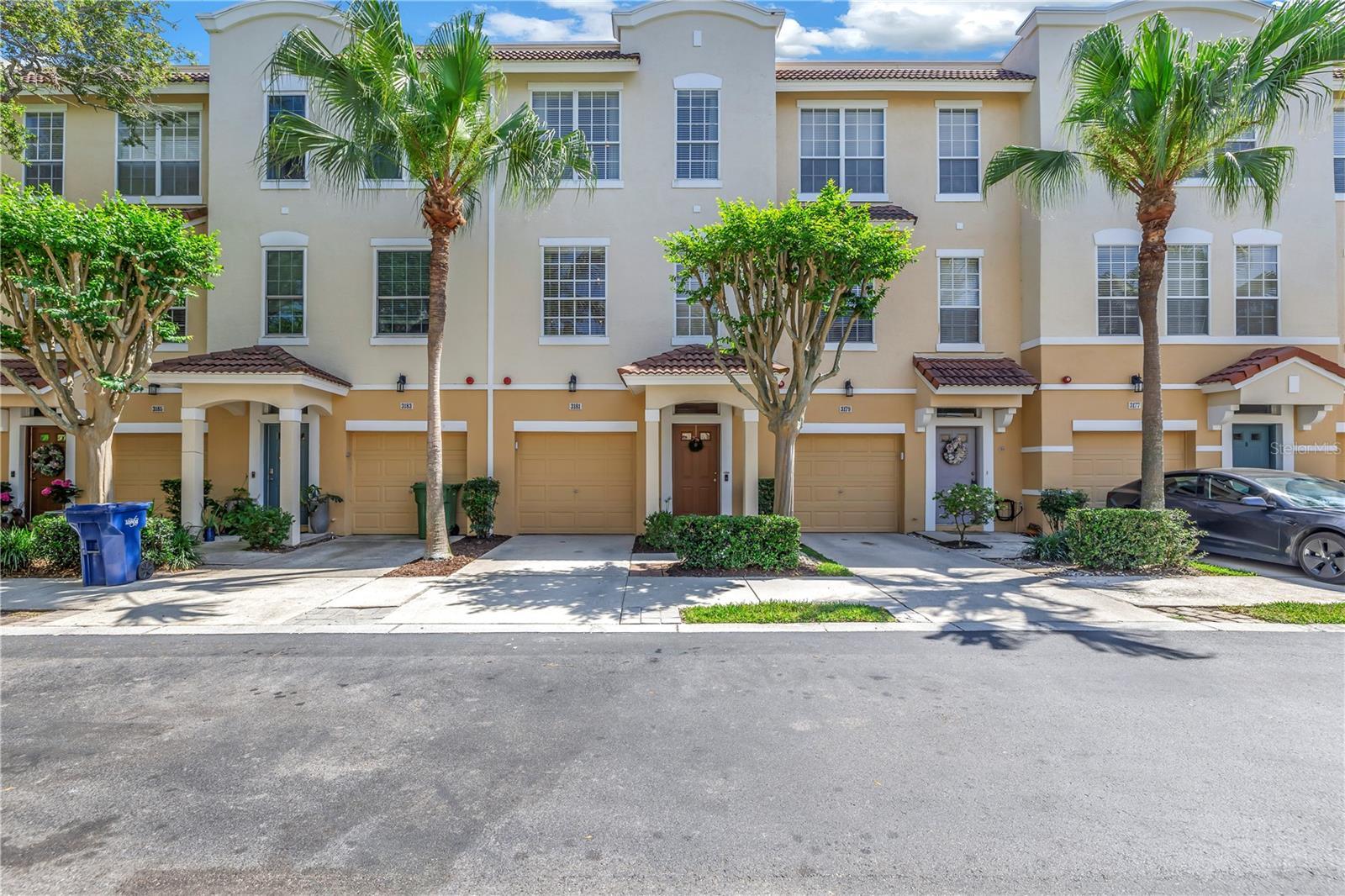 Photo one of 3181 Bayshore Oaks Dr Tampa FL 33611 | MLS T3521382