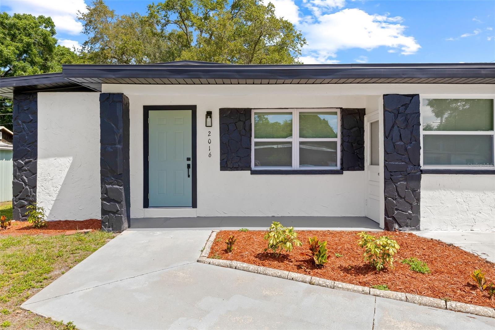 Photo one of 2016 E Robson St Tampa FL 33610 | MLS T3521621