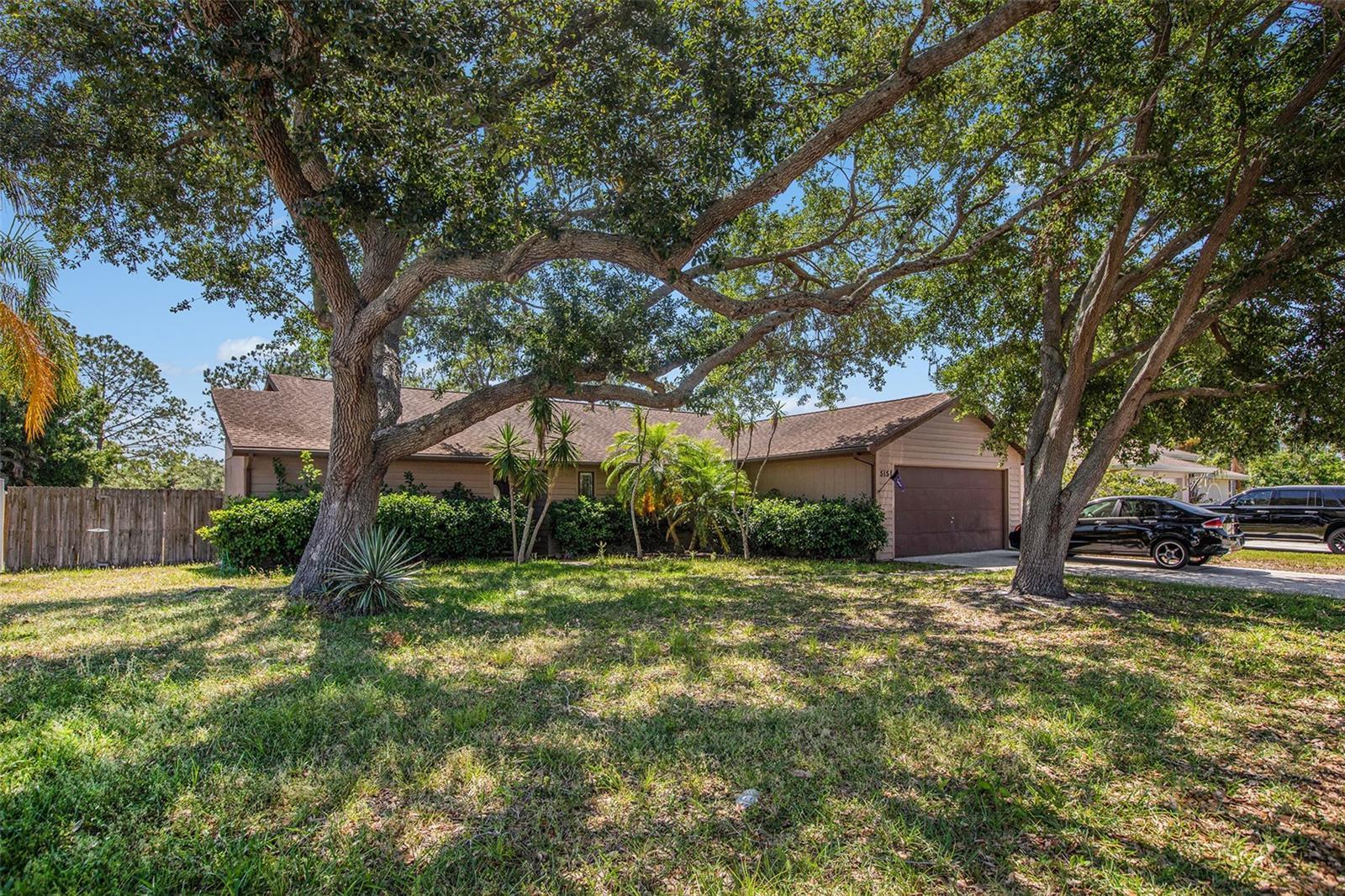 Photo one of 5151 Country Meadows Blvd Sarasota FL 34235 | MLS T3523985