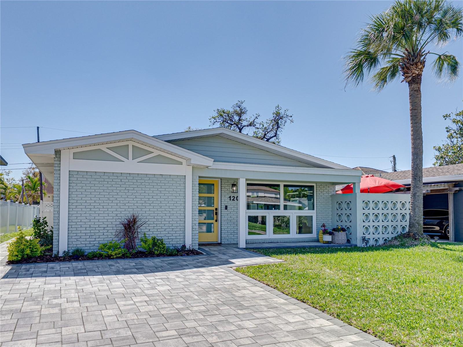 Photo one of 120 Chesapeake Ave Tampa FL 33606 | MLS T3539476