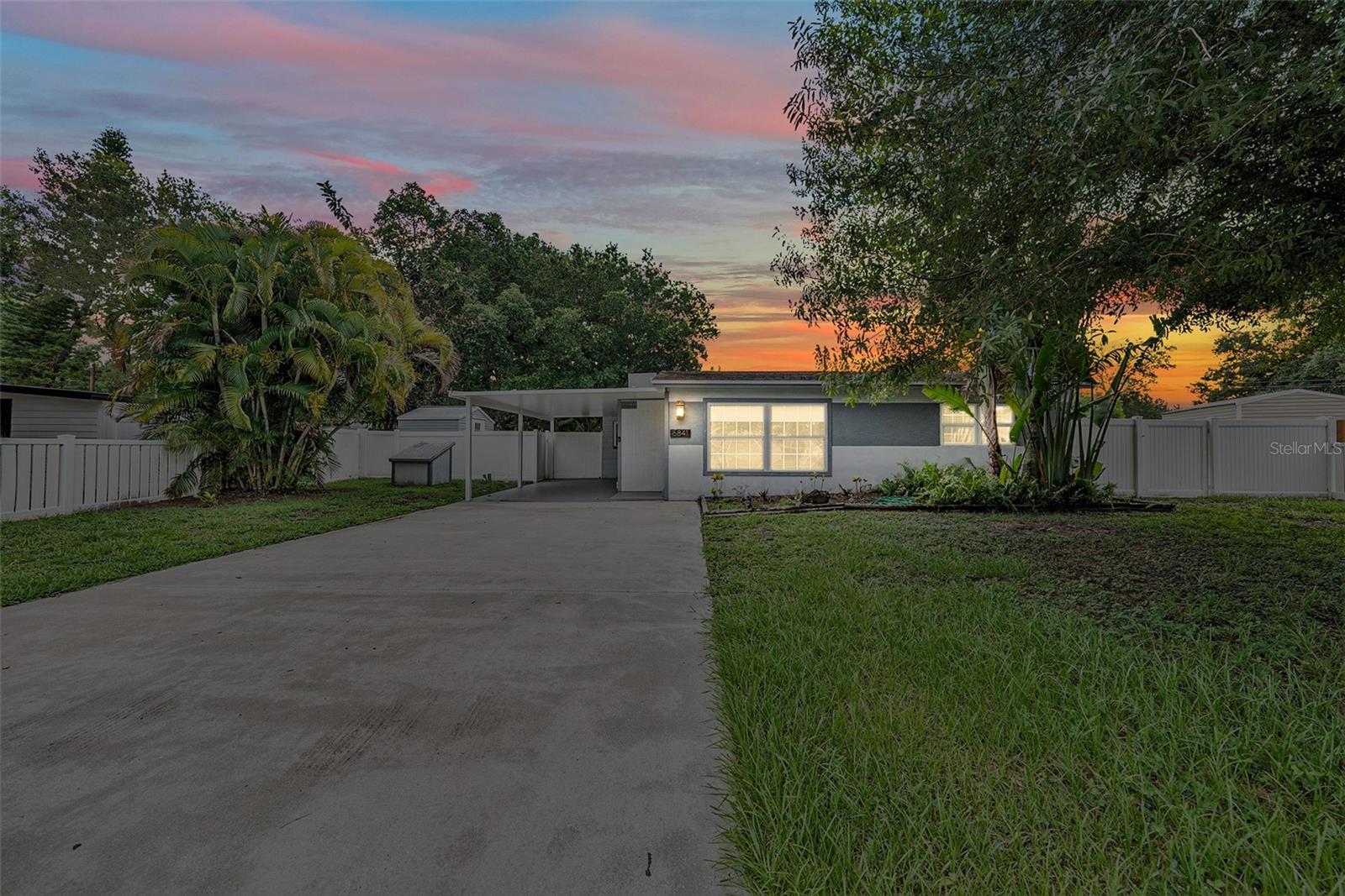 Photo one of 6841 13Th N St St Petersburg FL 33702 | MLS T3540412