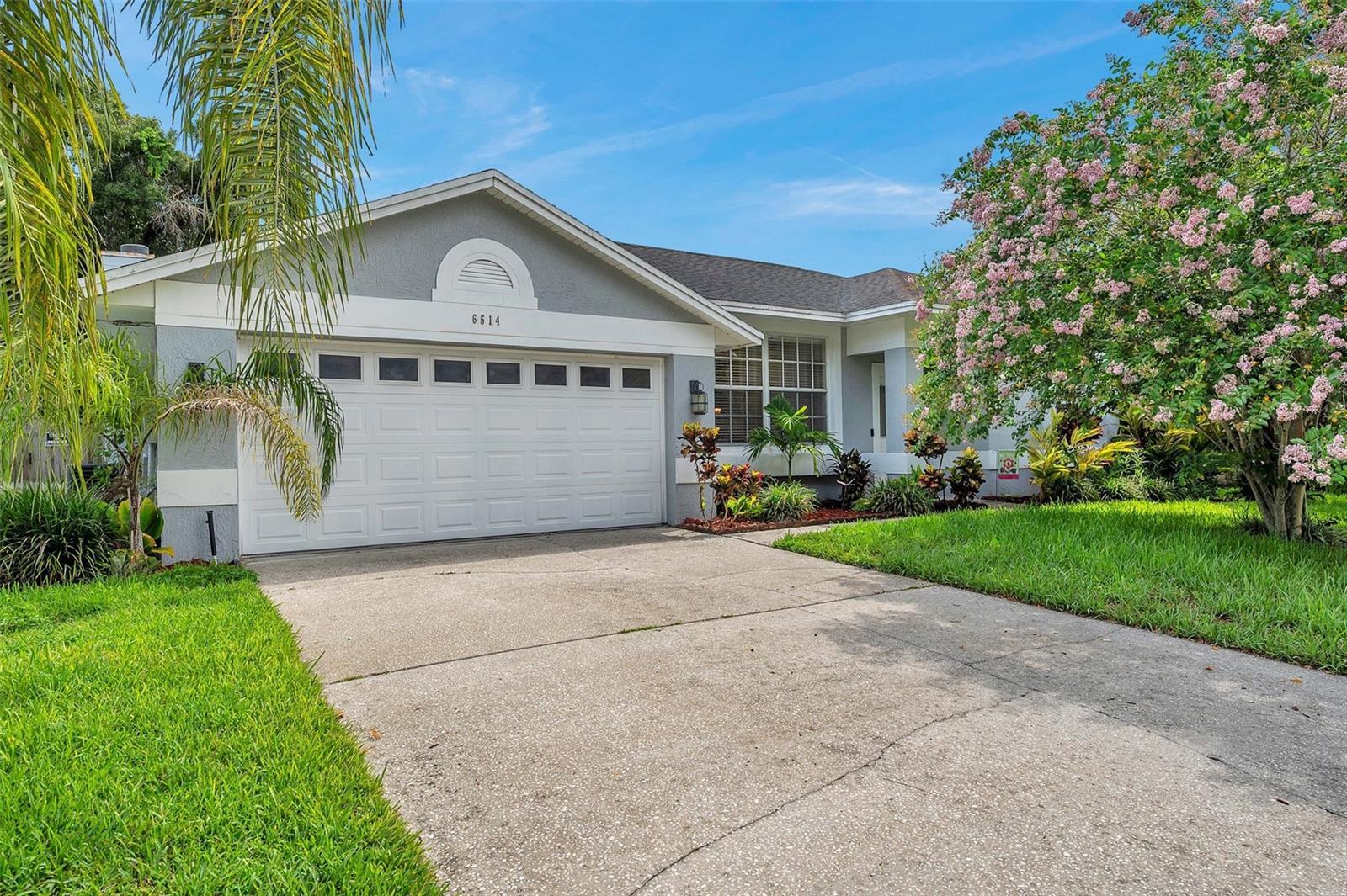 Photo one of 6514 Steeplechase Dr Tampa FL 33625 | MLS T3543703