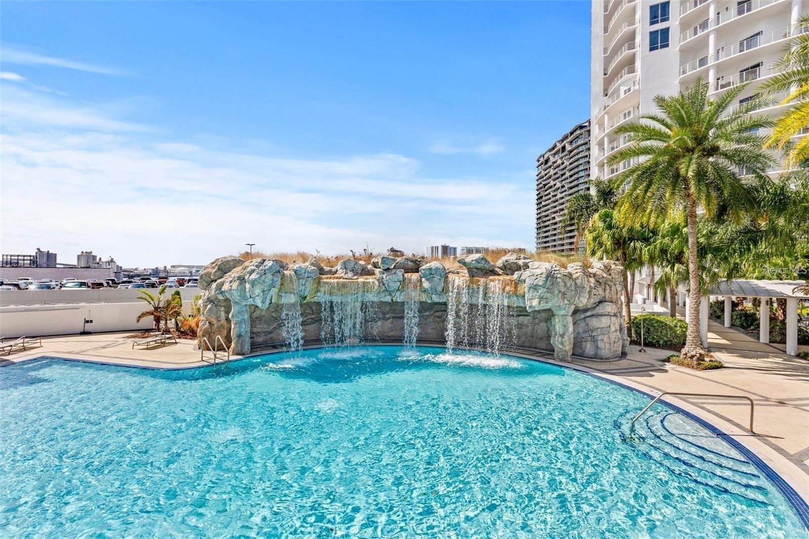 Photo one of 1209 E Cumberland Ave # 508 Tampa FL 33602 | MLS TB8315777
