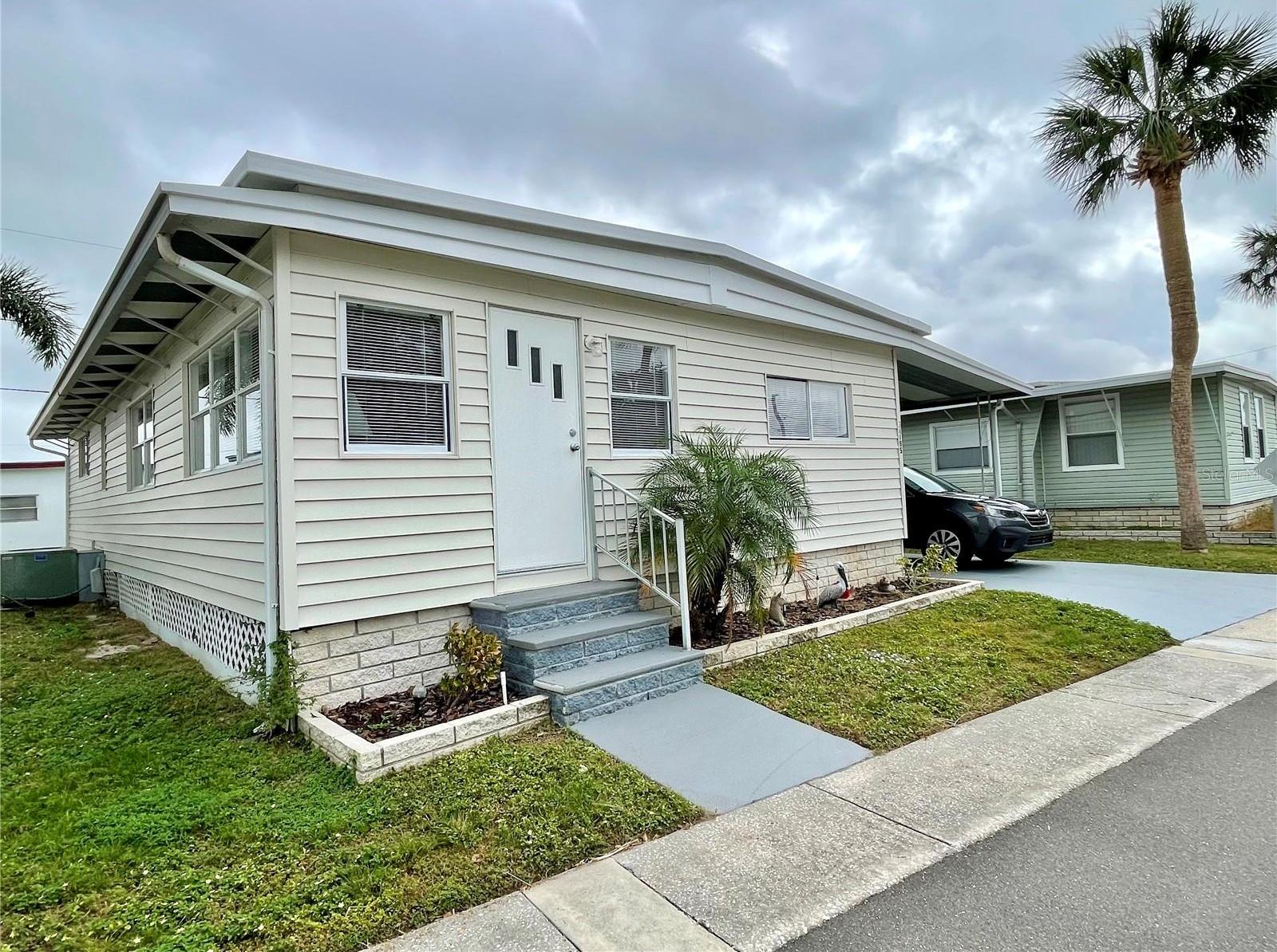 Photo one of 34185 Canal N Dr Pinellas Park FL 33781 | MLS TB8322872