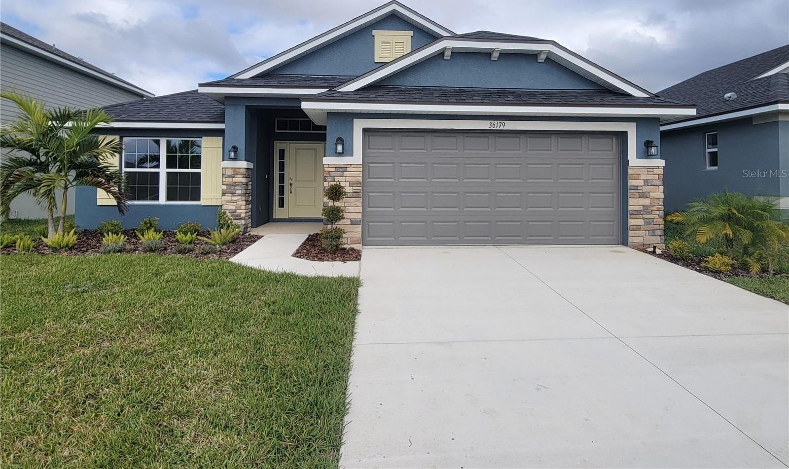 Photo one of 36179 Welsh Glade Rd Dade City FL 33525 | MLS TB8333169