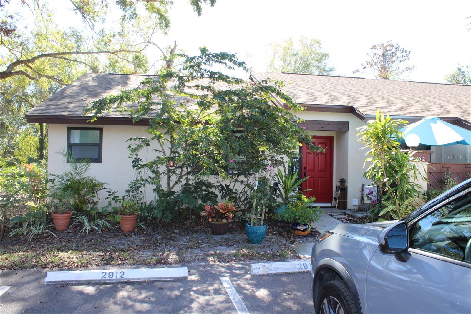 Photo one of 2912 Star Apple Ct Palm Harbor FL 34684 | MLS TB8335746