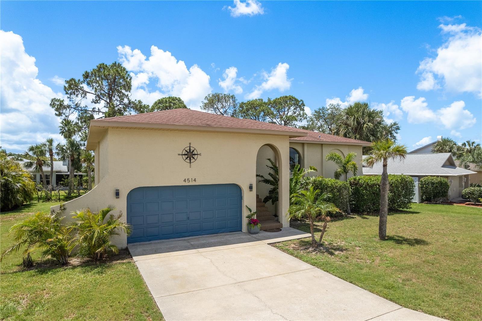 Photo one of 4514 Dewey Dr New Port Richey FL 34652 | MLS TB8336275