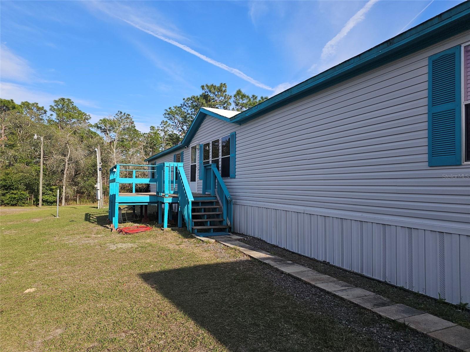 Photo one of 6274 Boatwrite Rd Spring Hill FL 34609 | MLS TB8341693