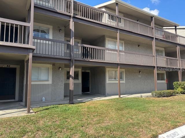 Photo one of 6308 Newtown Cir # 8A3 Tampa FL 33615 | MLS TB8352874