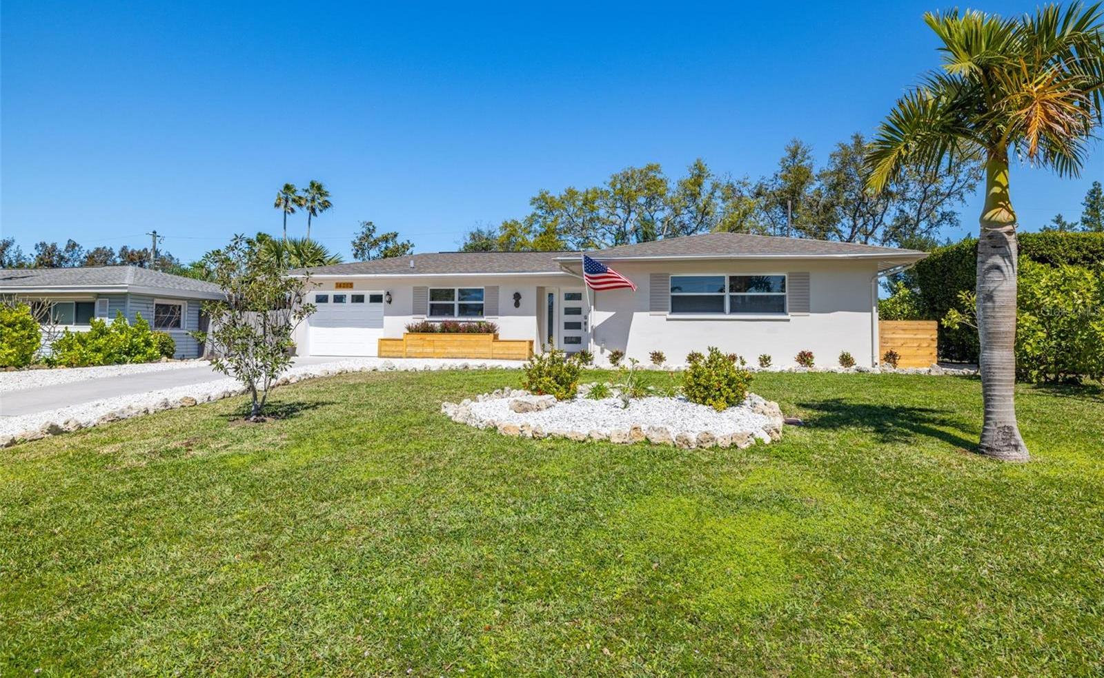 Photo one of 14265 Page Ave Largo FL 33774 | MLS TB8353004