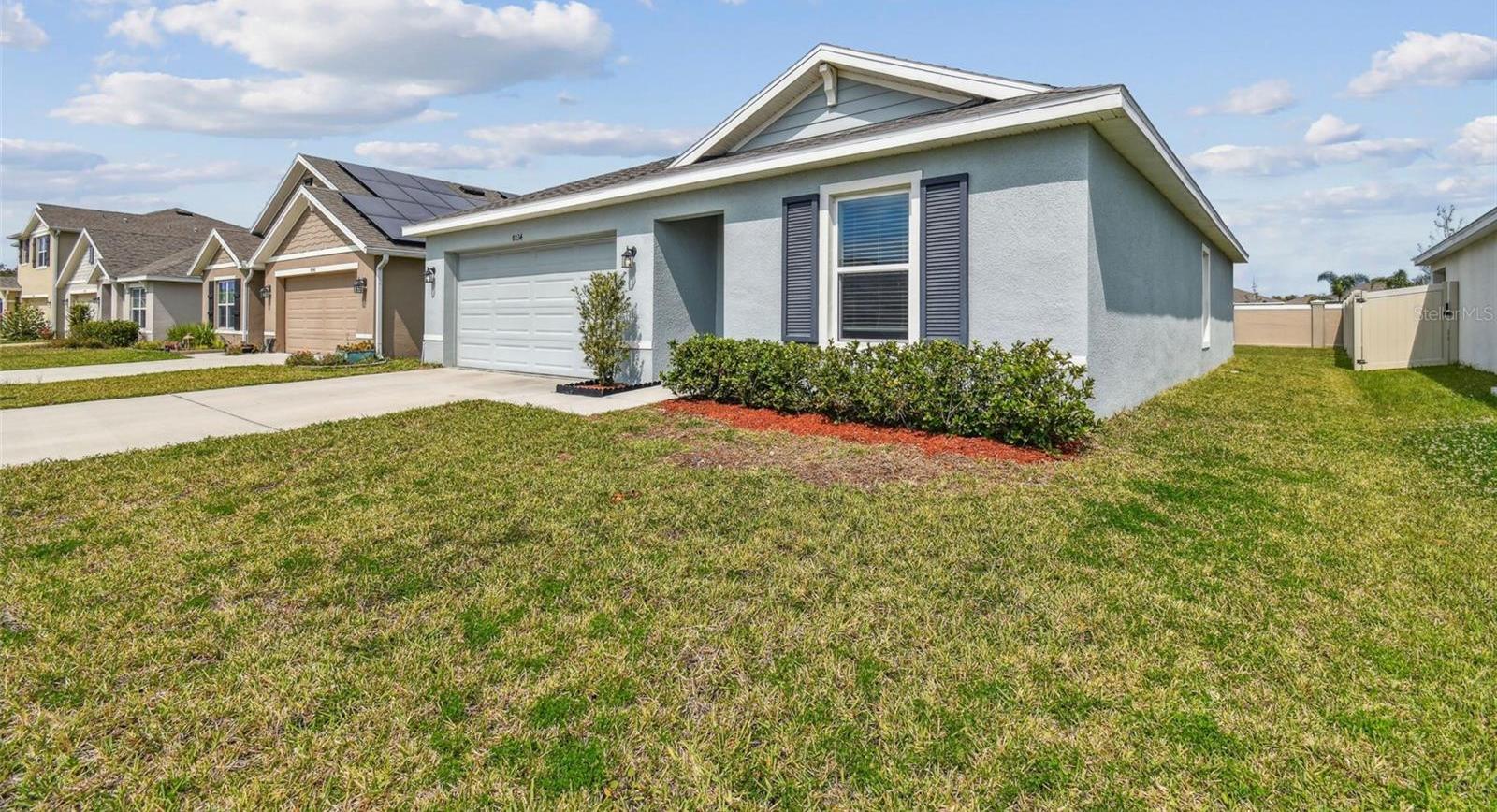 Photo one of 8034 Broad Pointe Dr Zephyrhills FL 33540 | MLS TB8353951