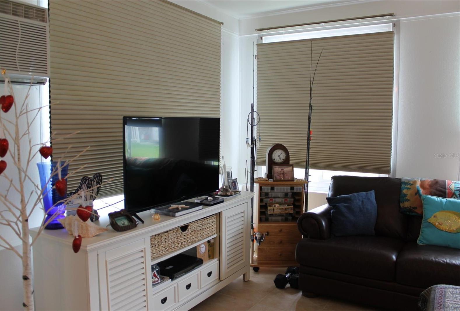 Photo #33