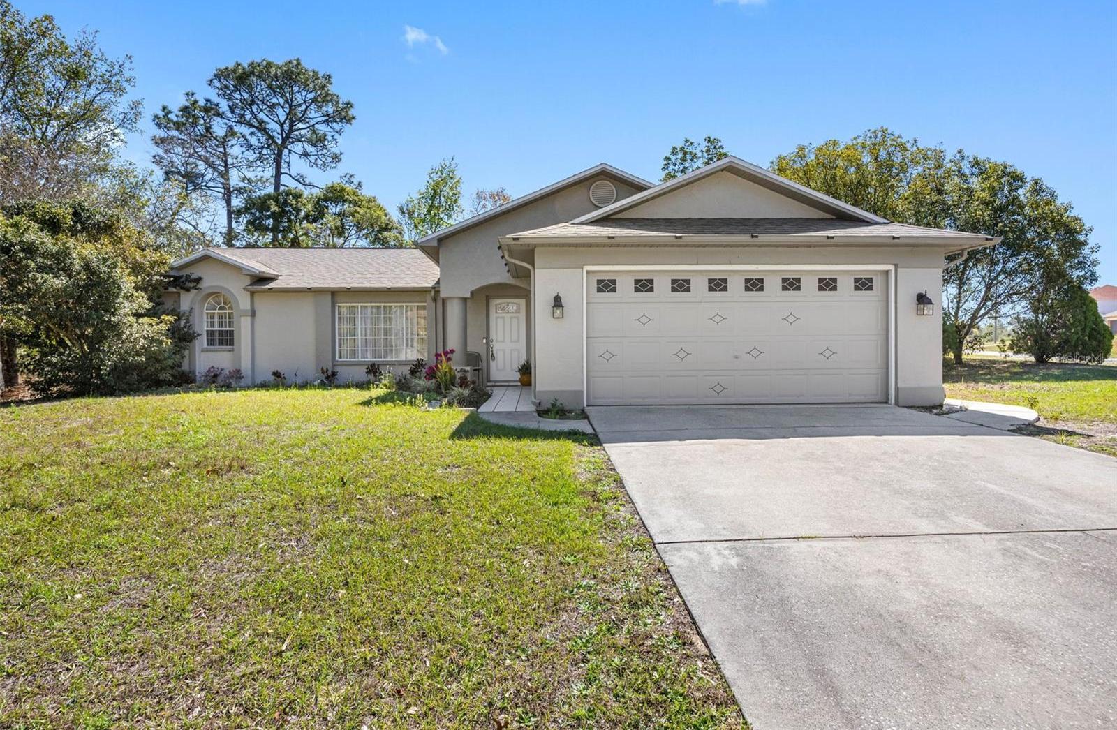 Photo one of 6242 Gainsboro Ave Spring Hill FL 34609 | MLS TB8356758