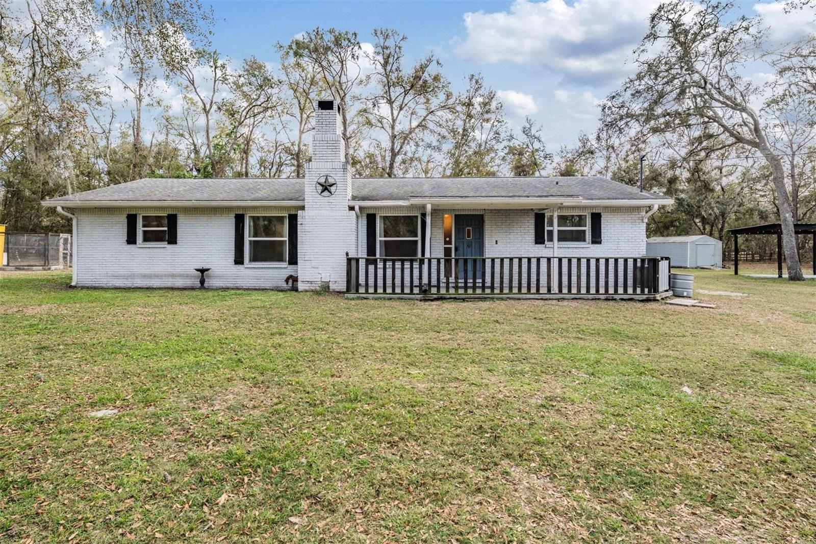 Photo one of 5419 Cyril Dr Dade City FL 33523 | MLS TB8358040