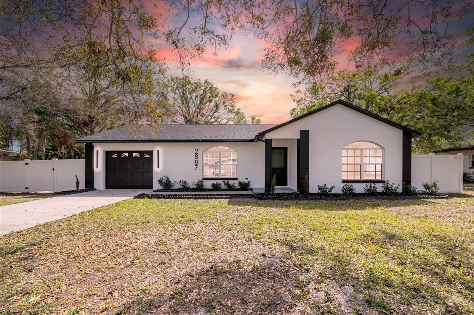 Photo one of 2887 North Rd Clearwater FL 33760 | MLS TB8358442