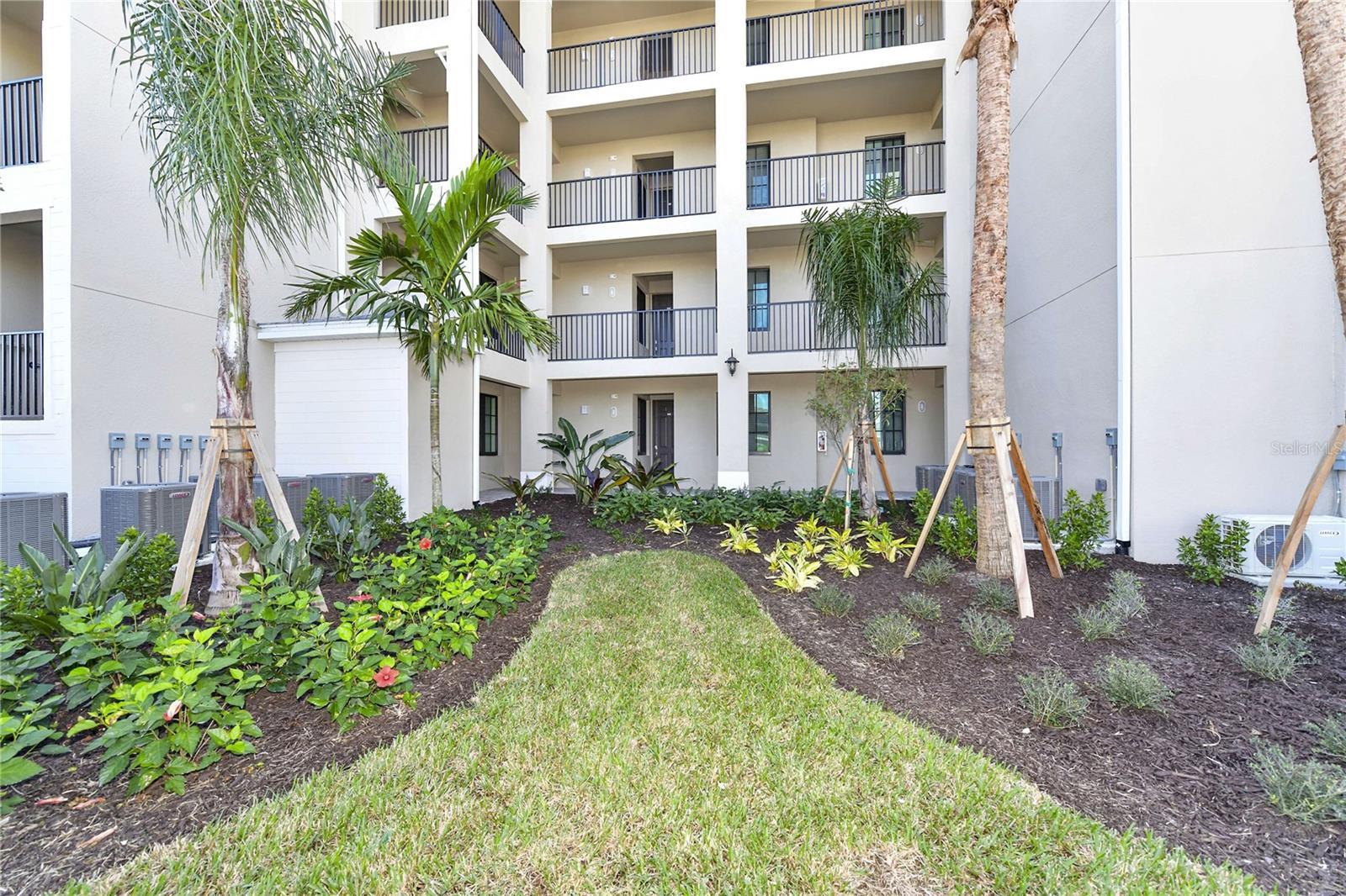 Photo one of 17724 Gawthrop Dr # 402 Bradenton FL 34211 | MLS TB8358610