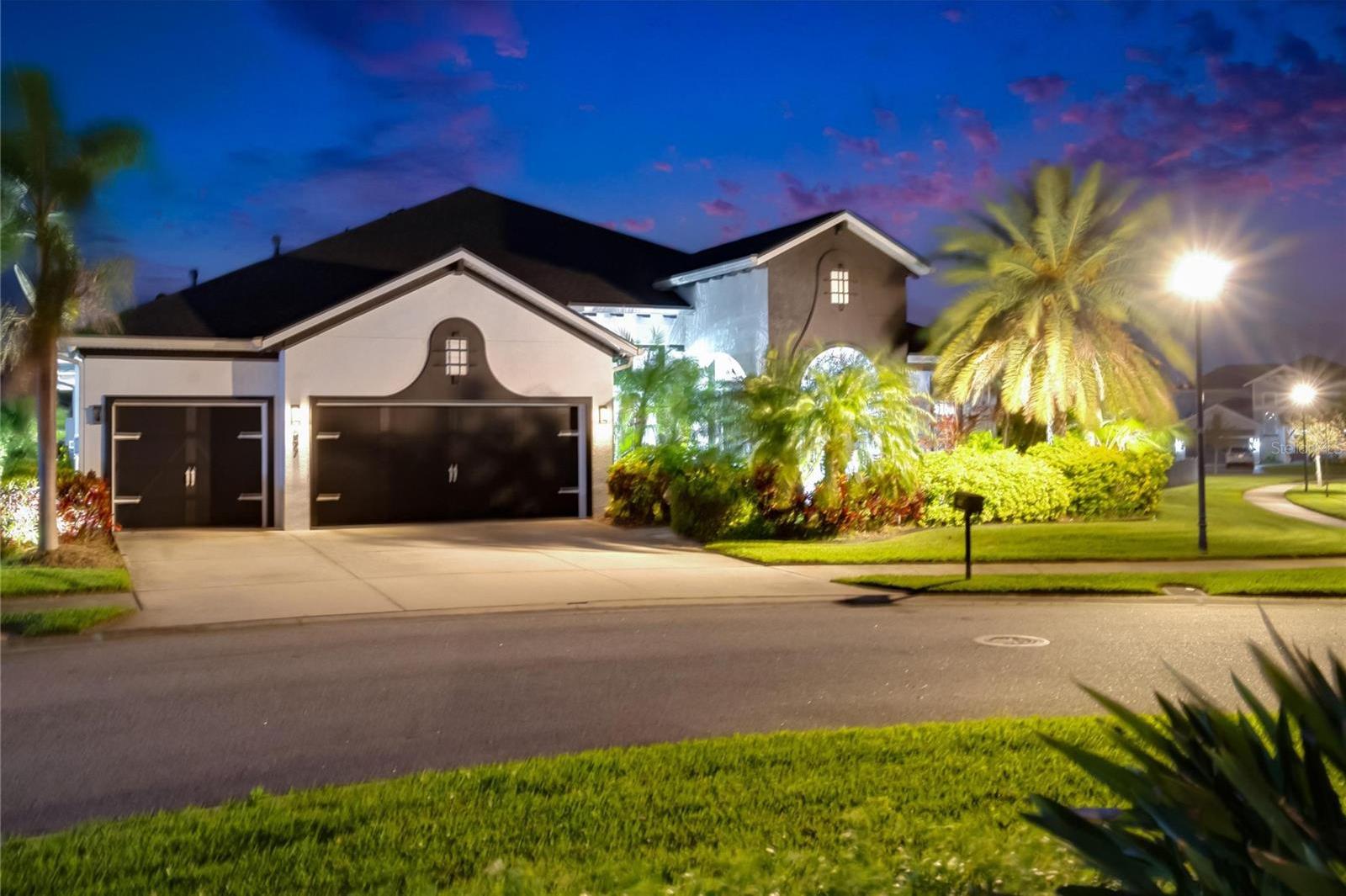 Photo one of 6927 Crestpoint Dr Apollo Beach FL 33572 | MLS TB8360099