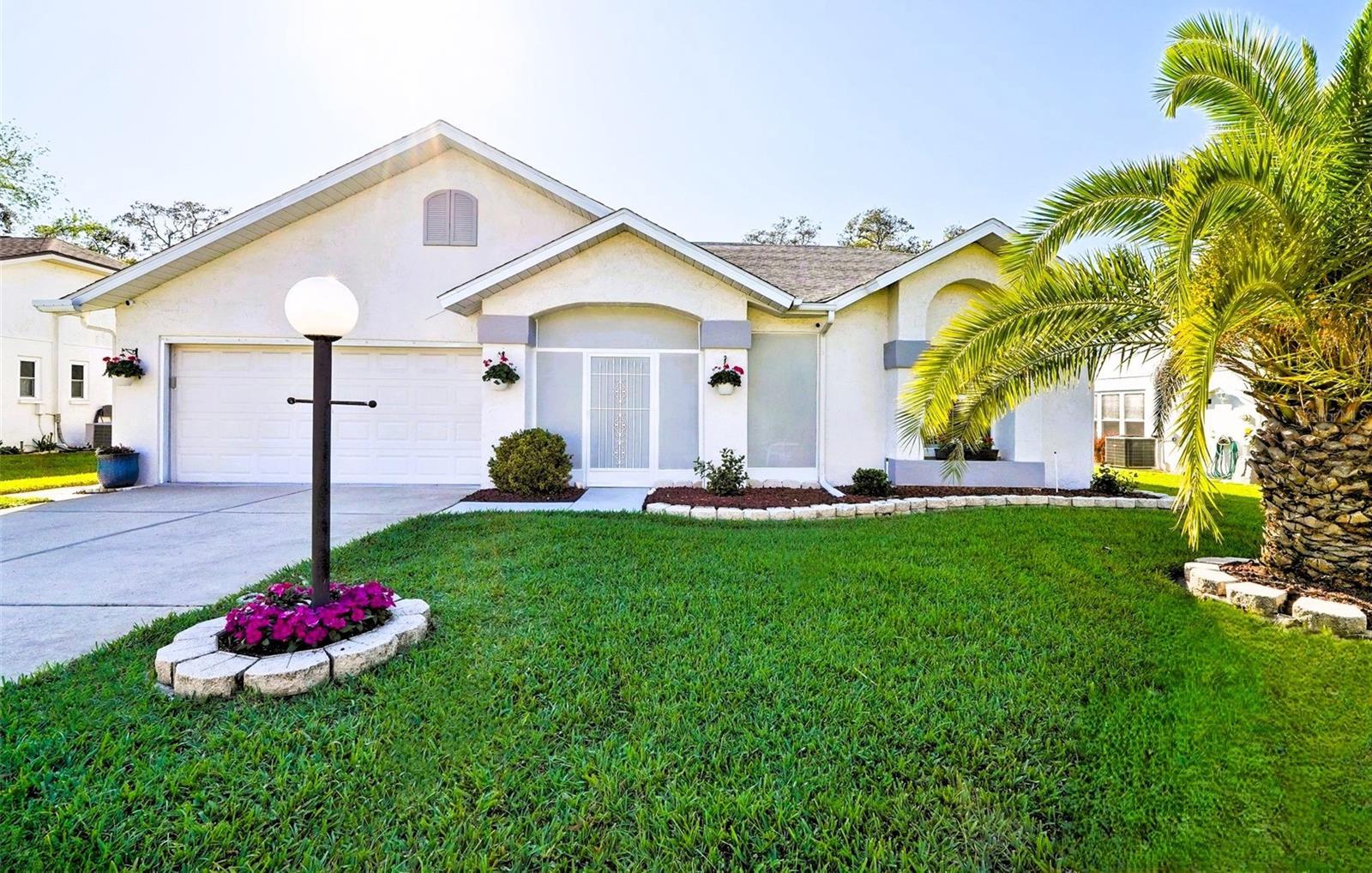Photo one of 10801 Cedar Breaks Dr Port Richey FL 34668 | MLS TB8360839