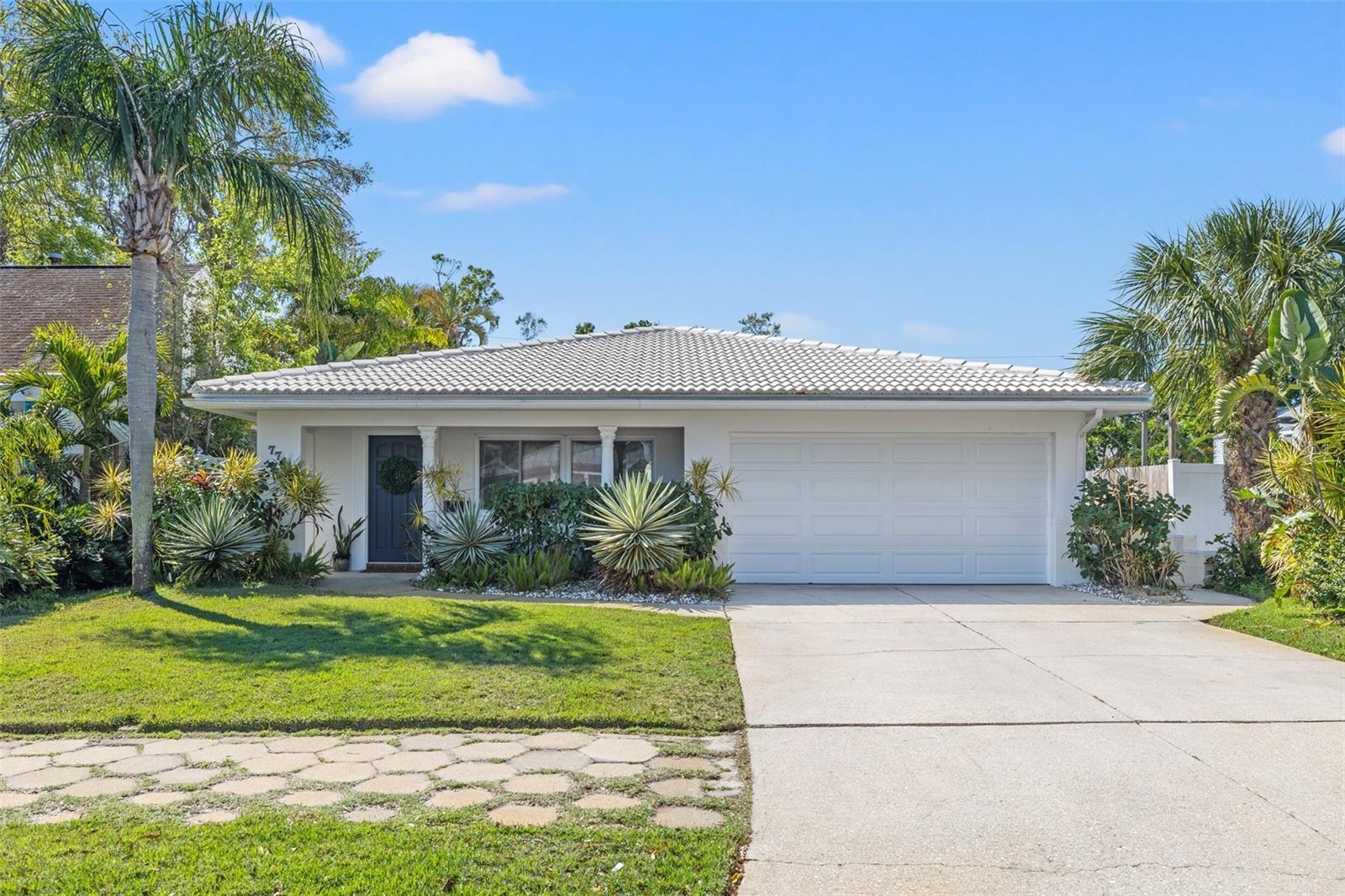 Photo one of 774 29Th N Ave St Petersburg FL 33704 | MLS TB8360973