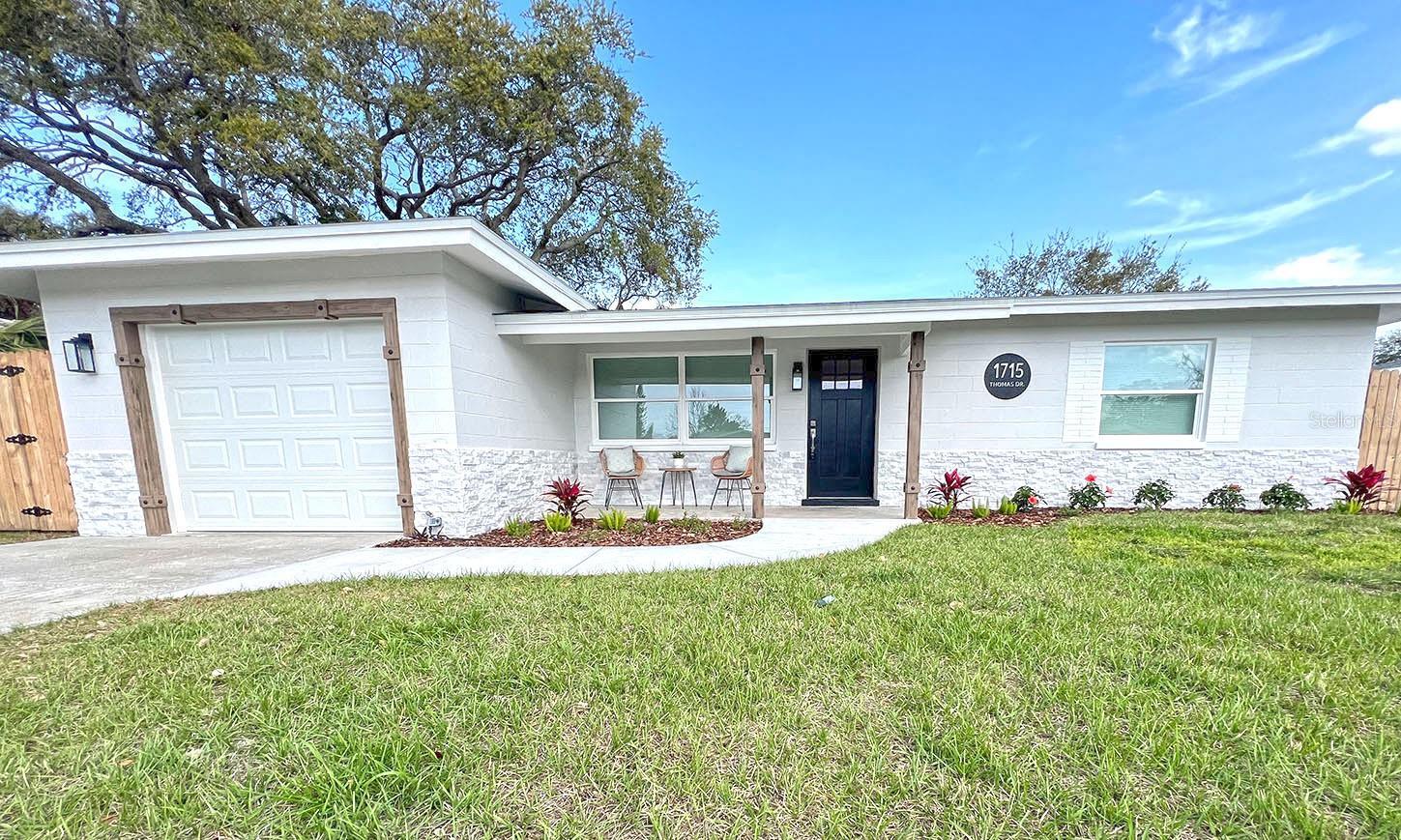 Photo one of 1715 Thomas Dr Clearwater FL 33759 | MLS TB8361273