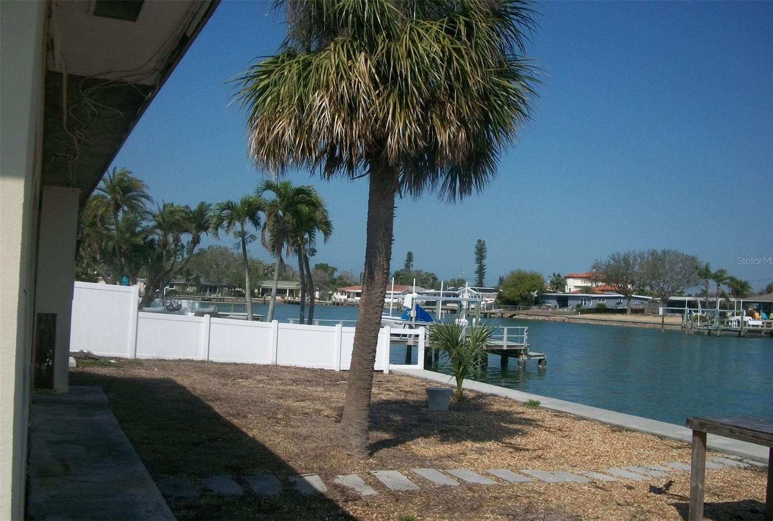 Photo #6