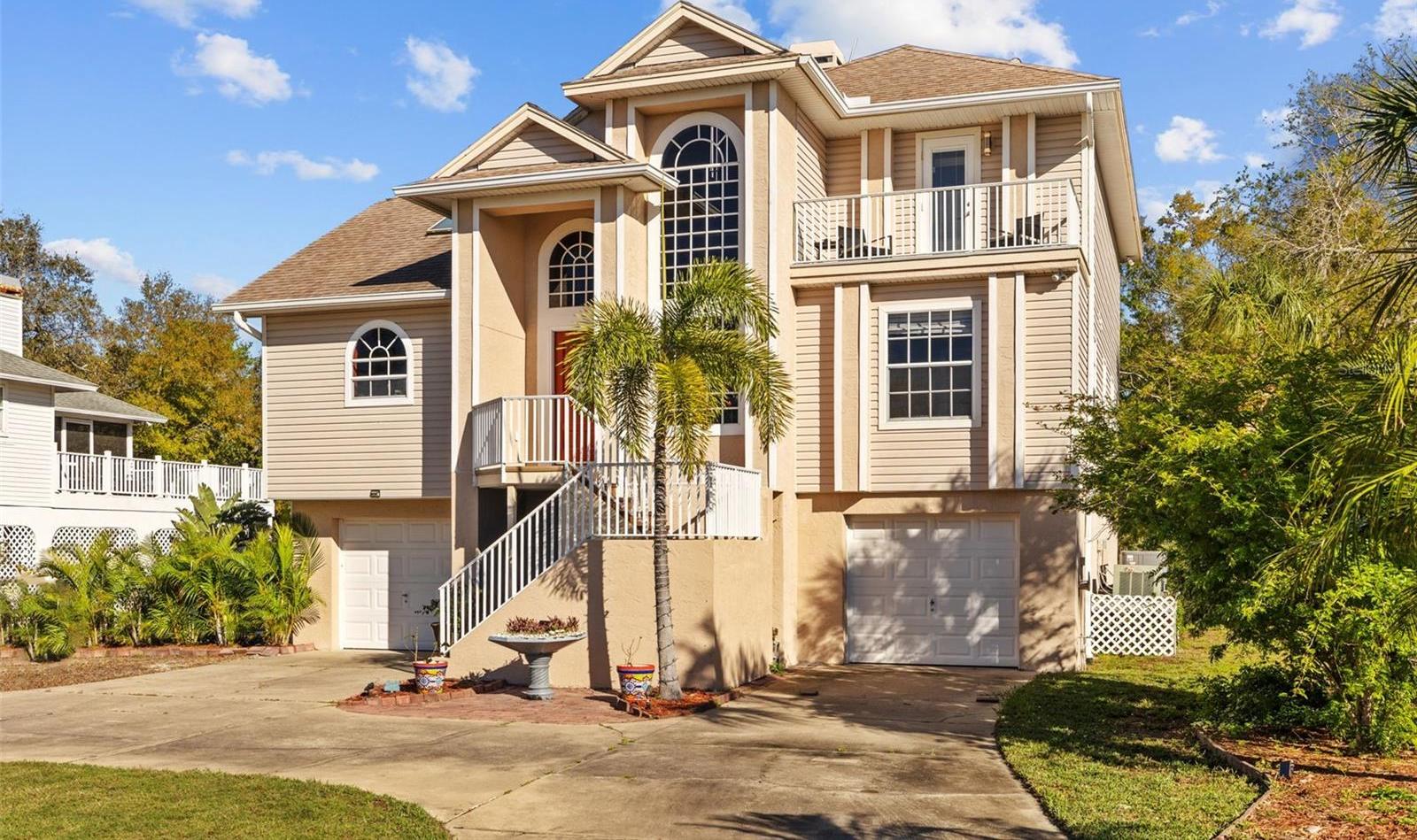 Photo one of 3114 Bluff Blvd Holiday FL 34691 | MLS TB8362666