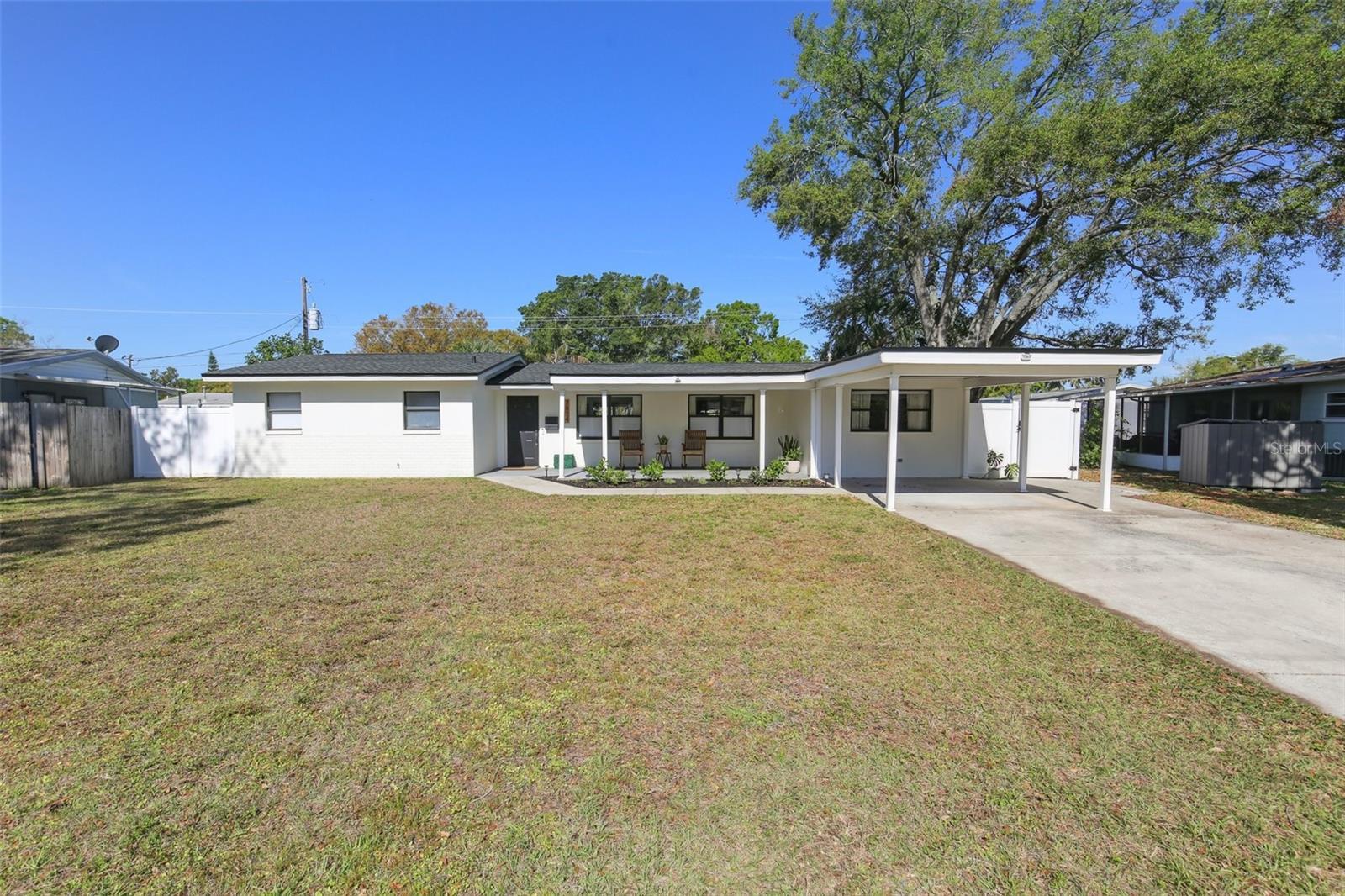 Photo one of 7874 14Th N Way St Petersburg FL 33702 | MLS TB8362741