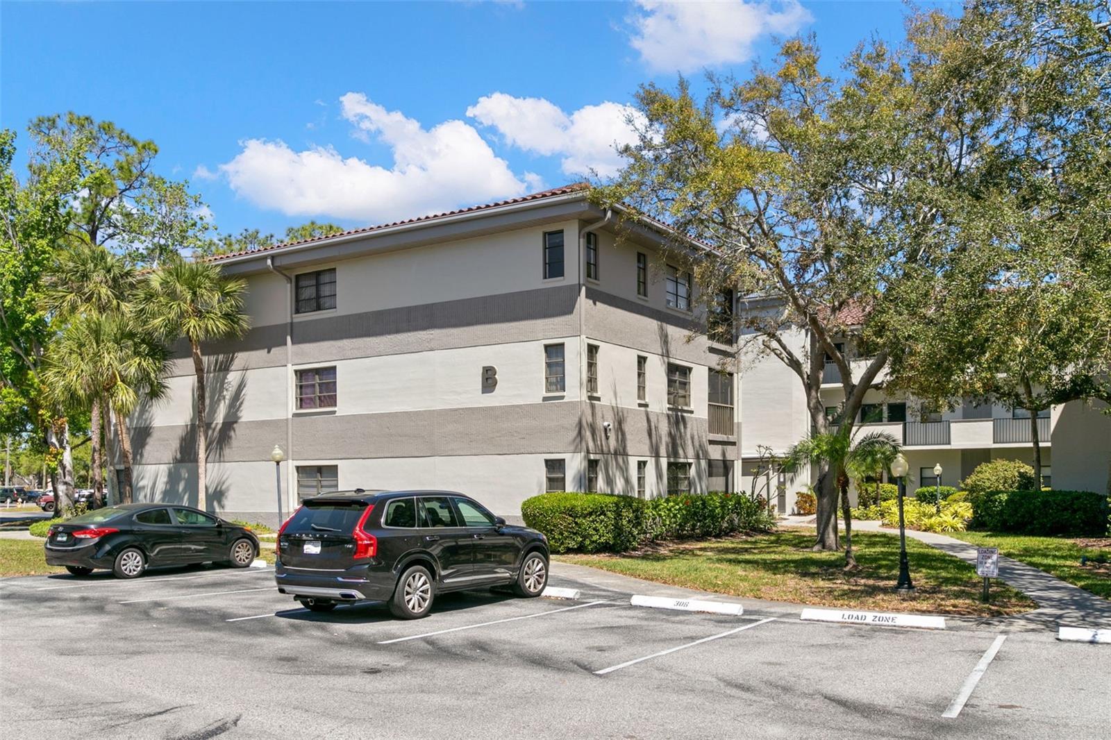 Photo one of 2650 Countryside Blvd # B102 Clearwater FL 33761 | MLS TB8362858