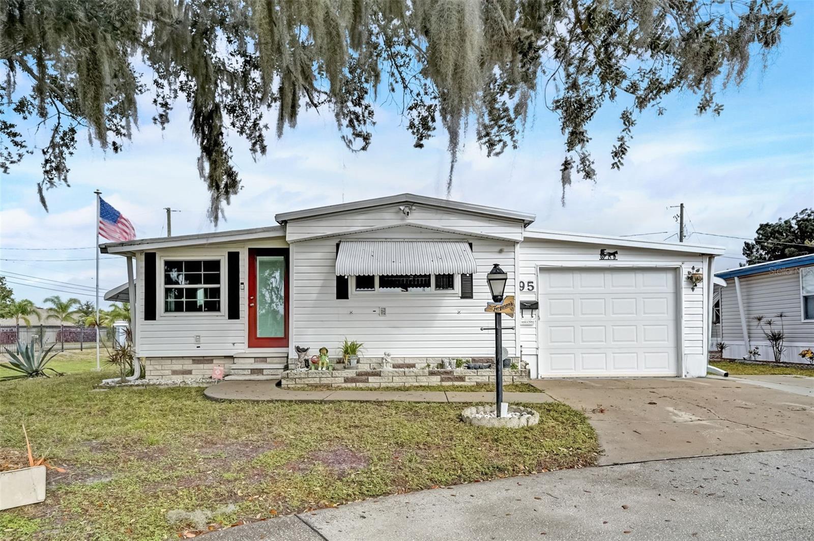 Photo one of 1710 7Th Sw St # 95 Ruskin FL 33570 | MLS TB8363838