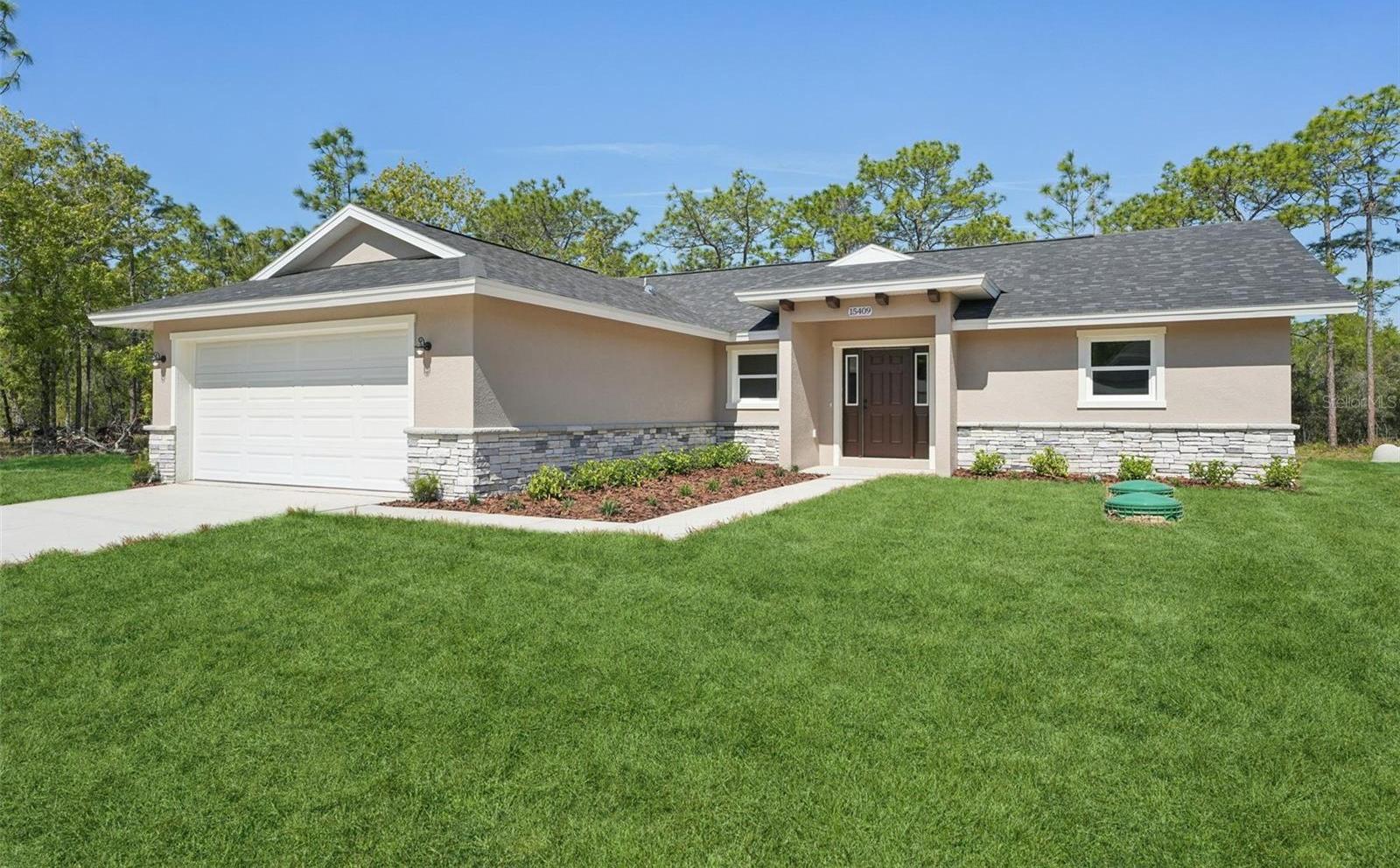 Photo one of 15409 Coot Rd Weeki Wachee FL 34614 | MLS TB8366502