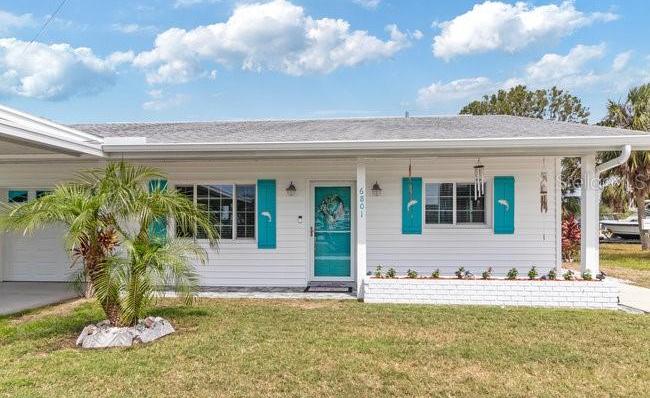 Photo one of 6801 Clark St Hudson FL 34667 | MLS TB8366678