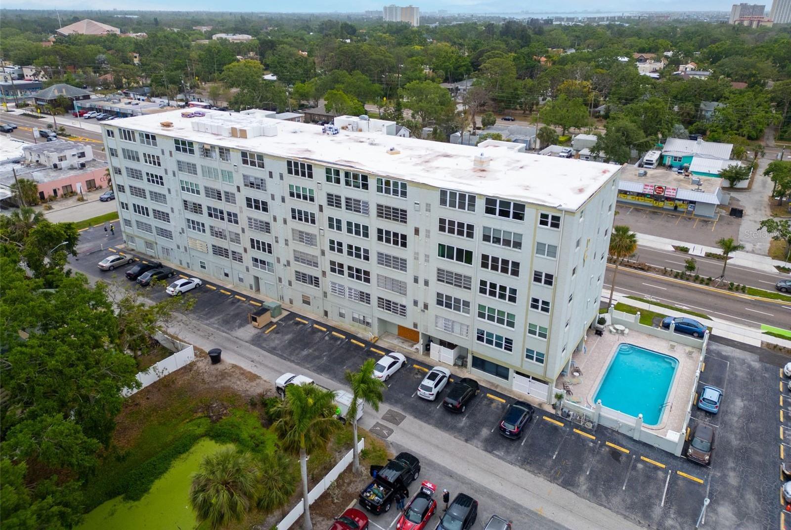 Photo one of 7321 Central Ave # 203 St Petersburg FL 33710 | MLS TB8368746