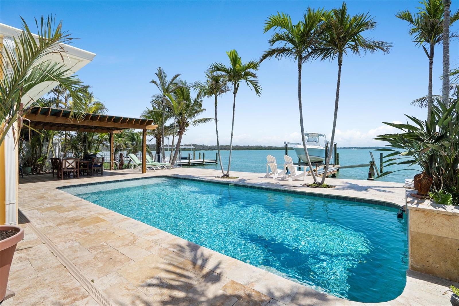 Photo one of 571 Johns Pass Ave Madeira Beach FL 33708 | MLS TB8369474