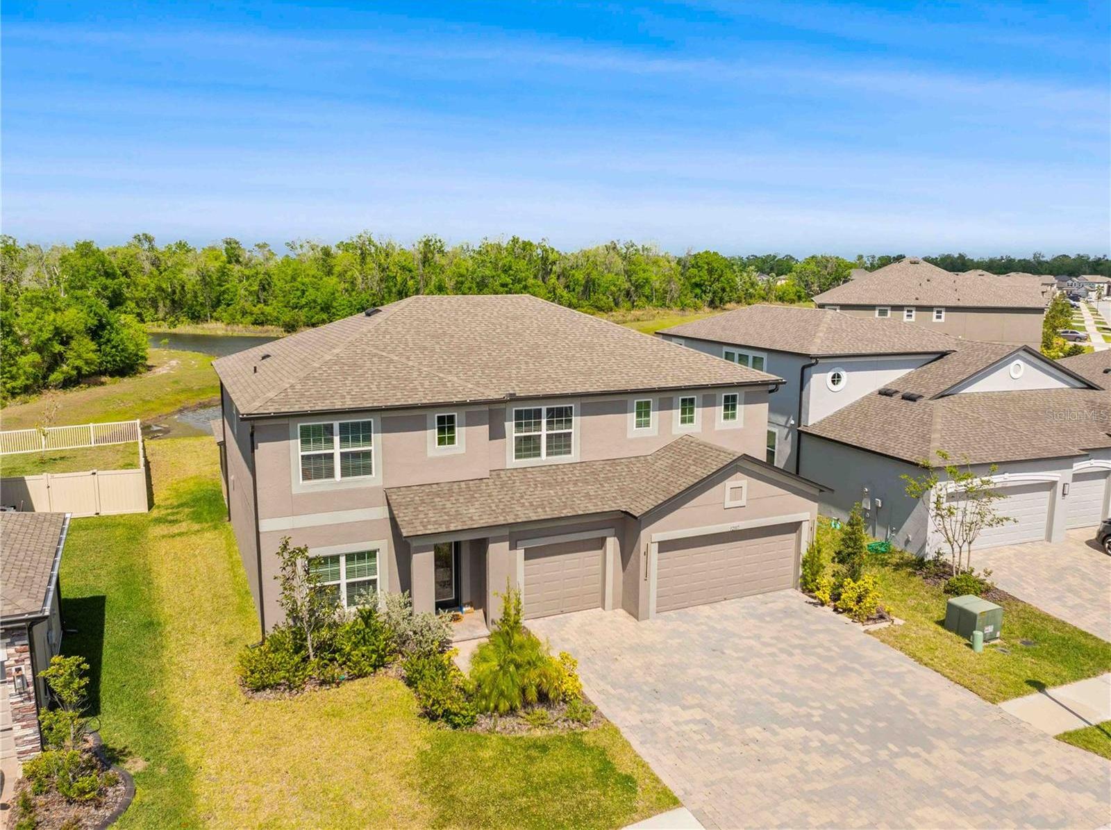 Photo one of 12107 Nouveau Ave Spring Hill FL 34610 | MLS TB8370004